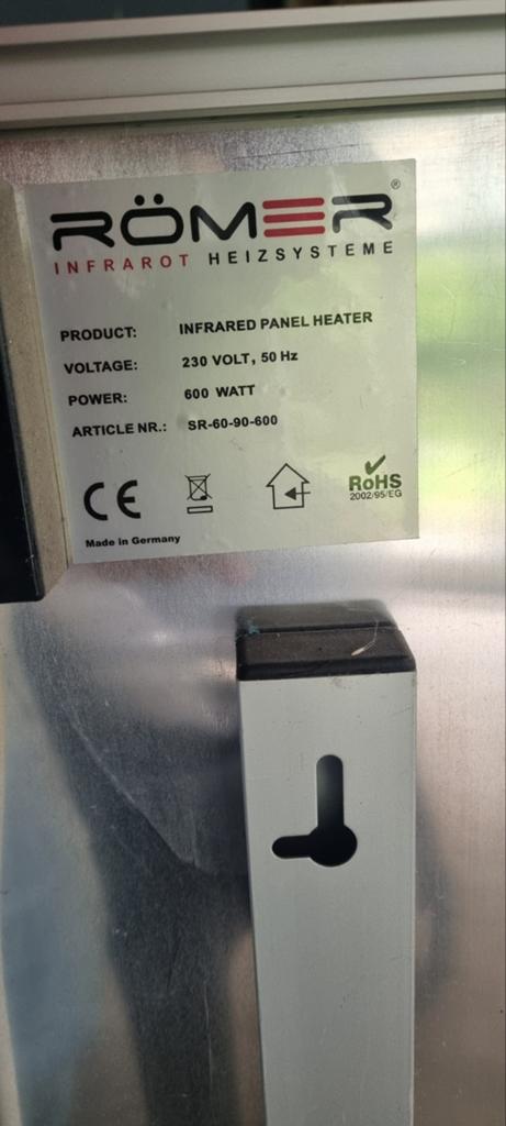 Römer Infrarood Paneel 600 Watt - Eenvoudig aan te sluiten, Doe-het-zelf en Verbouw, Verwarming en Radiatoren, Ophalen