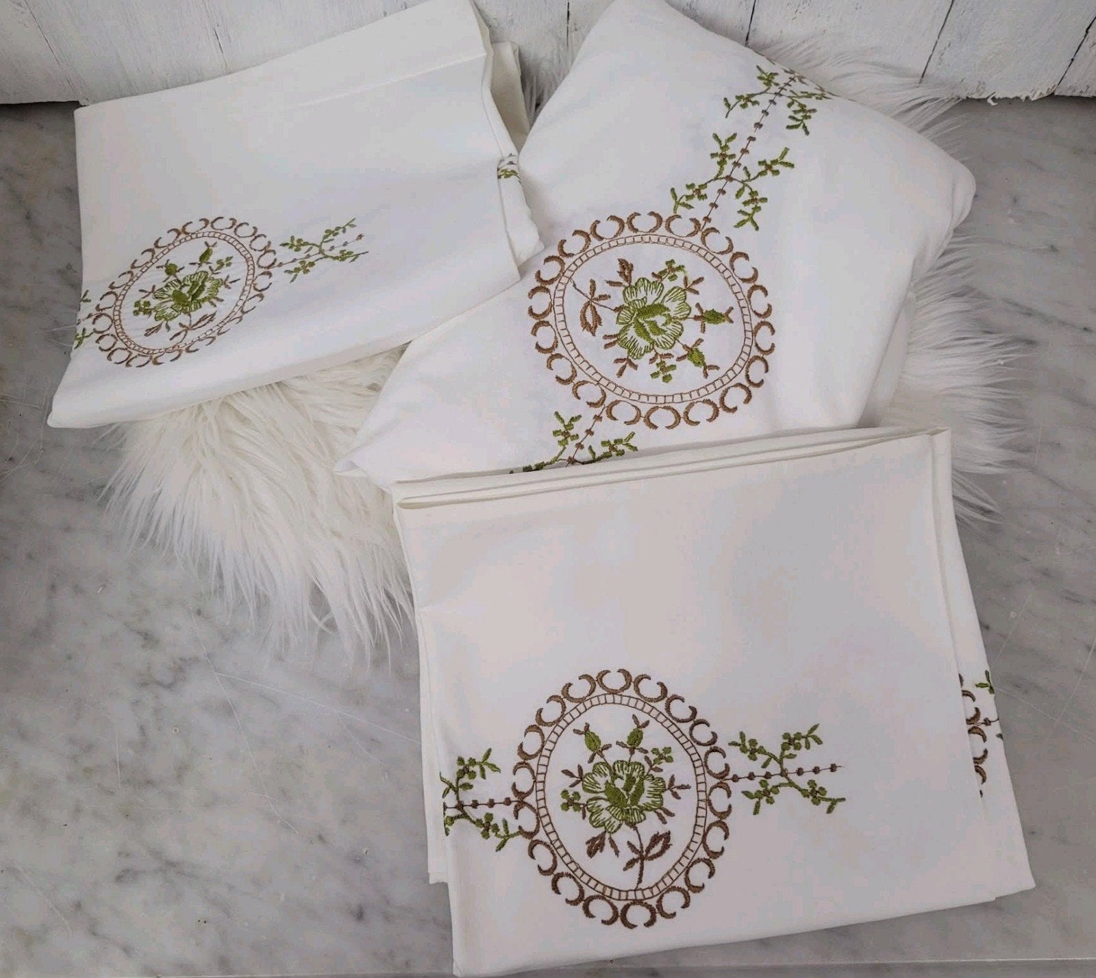 Vintage Cinderella Beddengoedset - geborduurd  - Brocante -, Verzenden