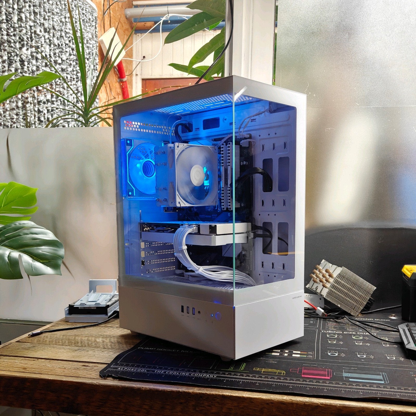 RTX 3070 White | i5-10400F | 16GB | White RGB game pc, Computers en Software, Desktop Pc's, Ophalen of Verzenden, Zo goed als nieuw