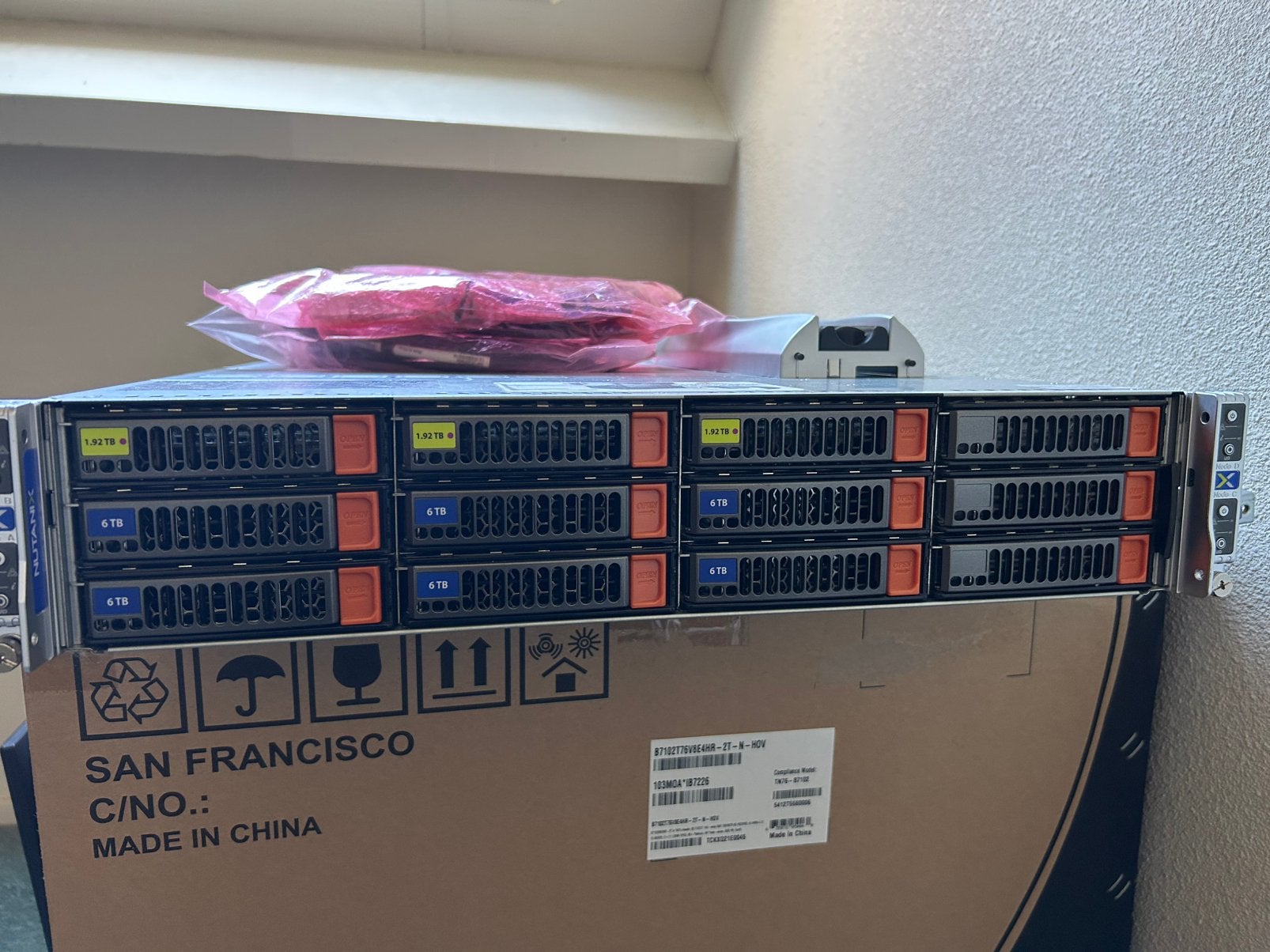 Nutanix 2U4N cluster 3 nodes, dual 10GbE Mellanox 40GB, Computers en Software, Ophalen, Gebruikt, 64 GB, Hot swappable onderdelen