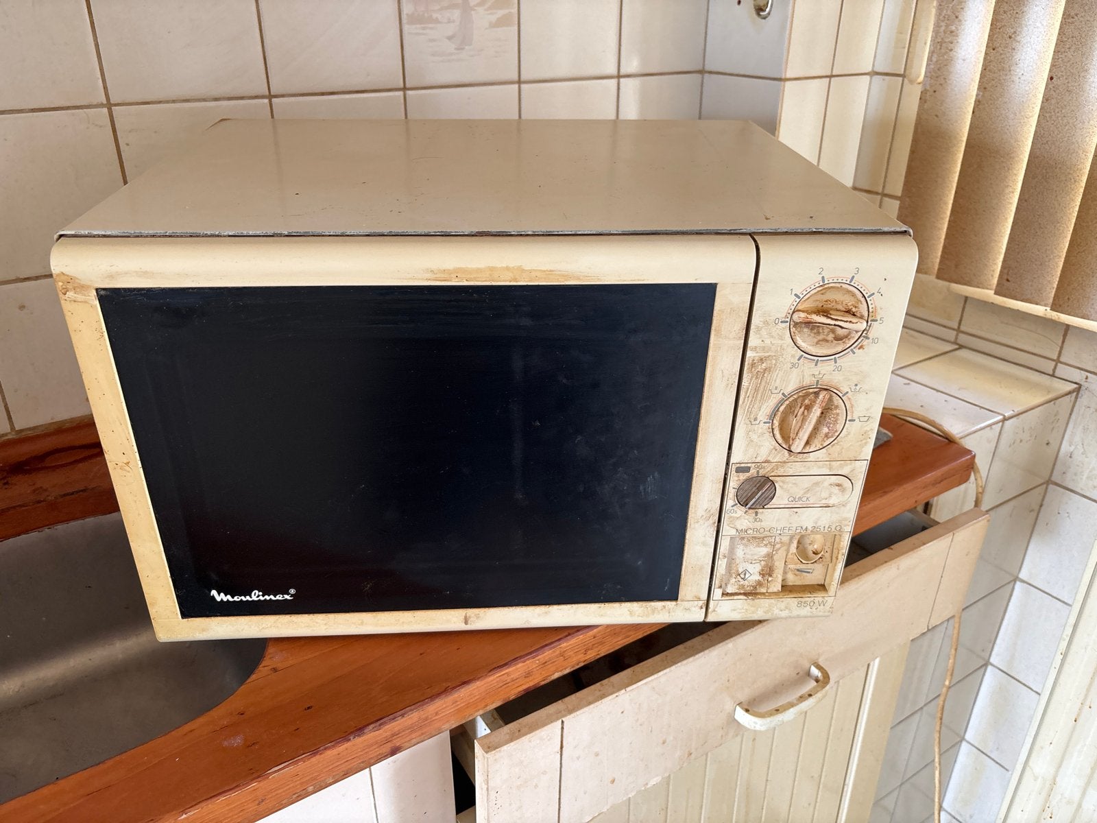 Oude Moulinex Magnetron - Gebruikt, Witgoed en Apparatuur, Gebruikt, Ophalen of Verzenden, Magnetron, Draaiplateau