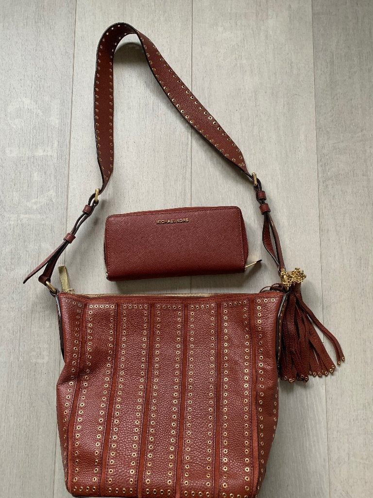 Michael Kors leren schoudertas met portemonnee, Sieraden, Tassen en Uiterlijk, Overige merken, Overige kleuren, Ophalen of Verzenden