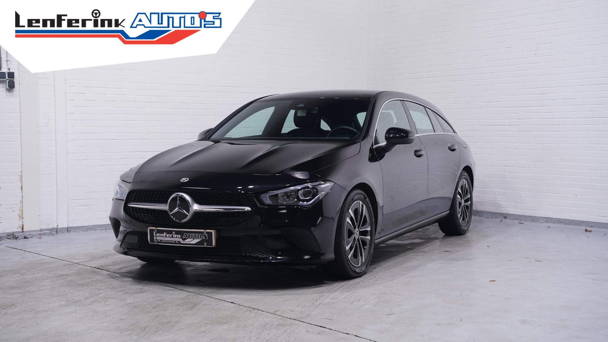 Mercedes-Benz CLA-klasse Shooting Brake 180 Business Line NA, Auto's, CLA, Gebruikt, 4 cilinders, Zwart
