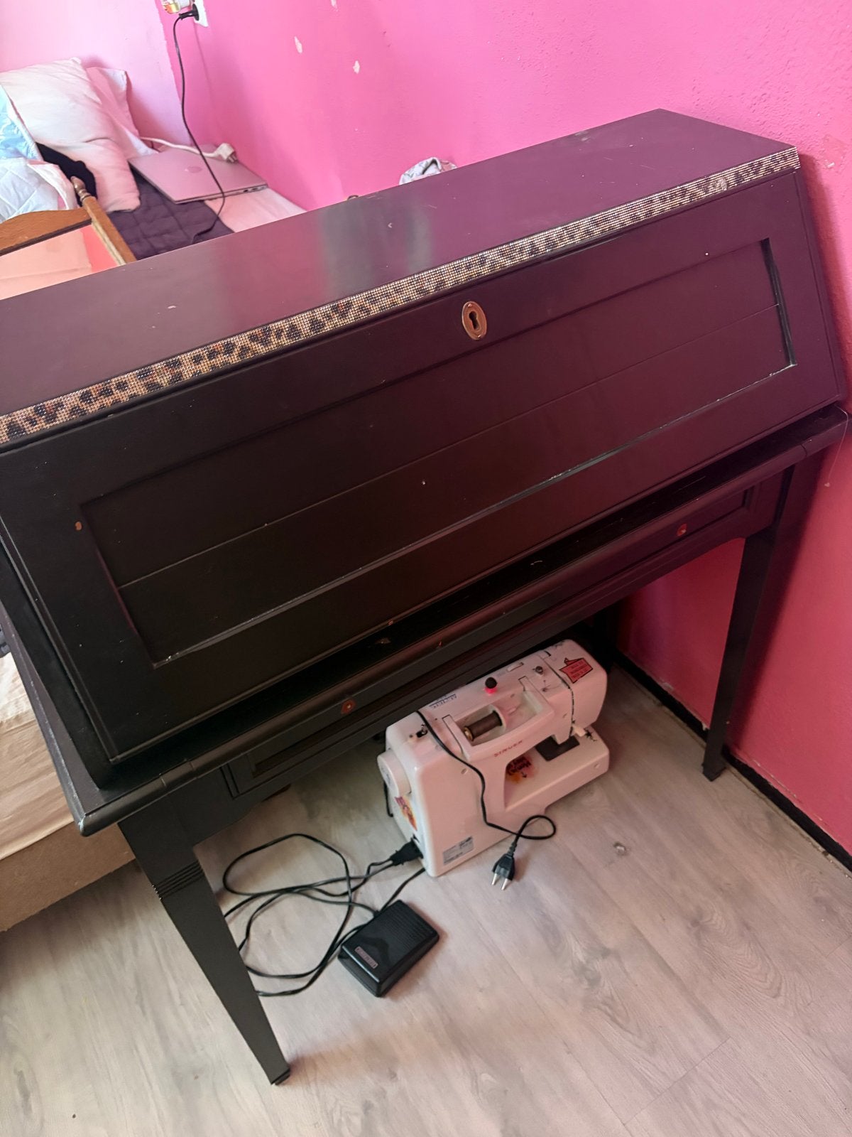 Vintage Secretaire Bureau met Luipaardprint Details, Ophalen, Gebruikt, Hout, Secretaire