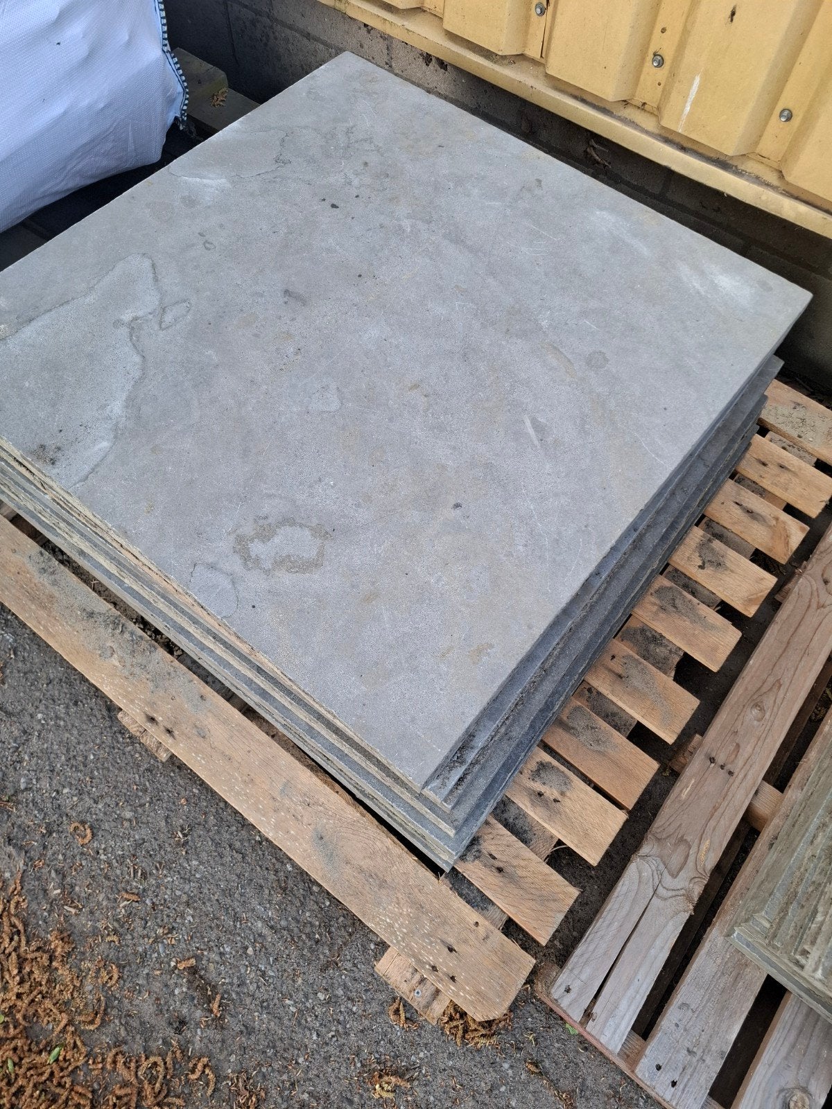 Chinees hardsteen tegels 80/80 natuursteen 28m2, Ophalen, Overige materialen, Gebruikt, 10 m² of meer