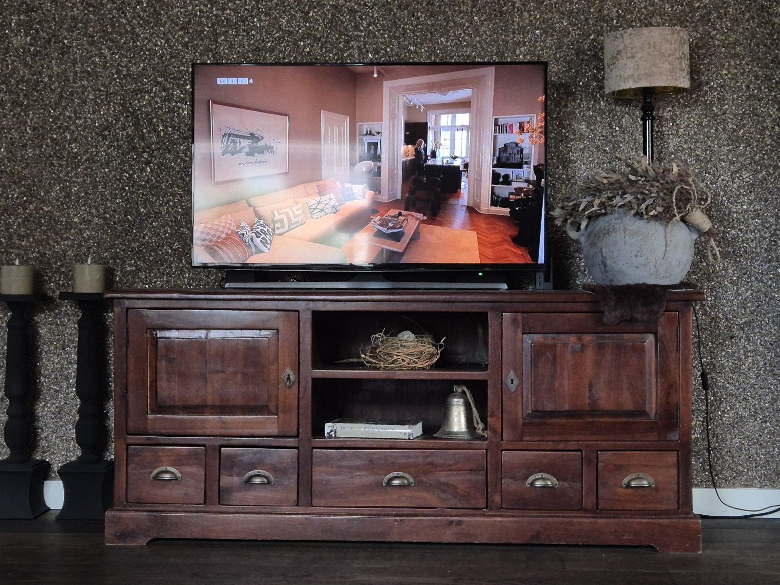 Massief houten tv-meubel met opbergruimte, Ophalen, Gebruikt, 150 tot 200 cm, Teakhout
