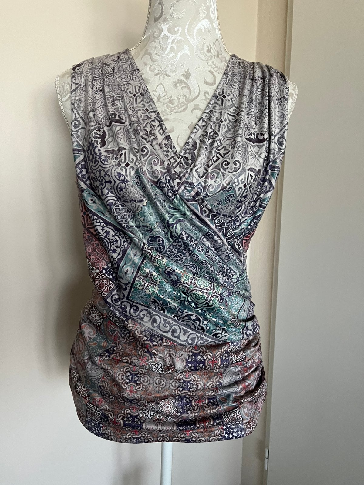 NIEUW! Tank top maat L (Smash!), Kleding | Dames, Tops, Maat 42/44 (L), Nieuw, Ophalen of Verzenden, Zonder mouw