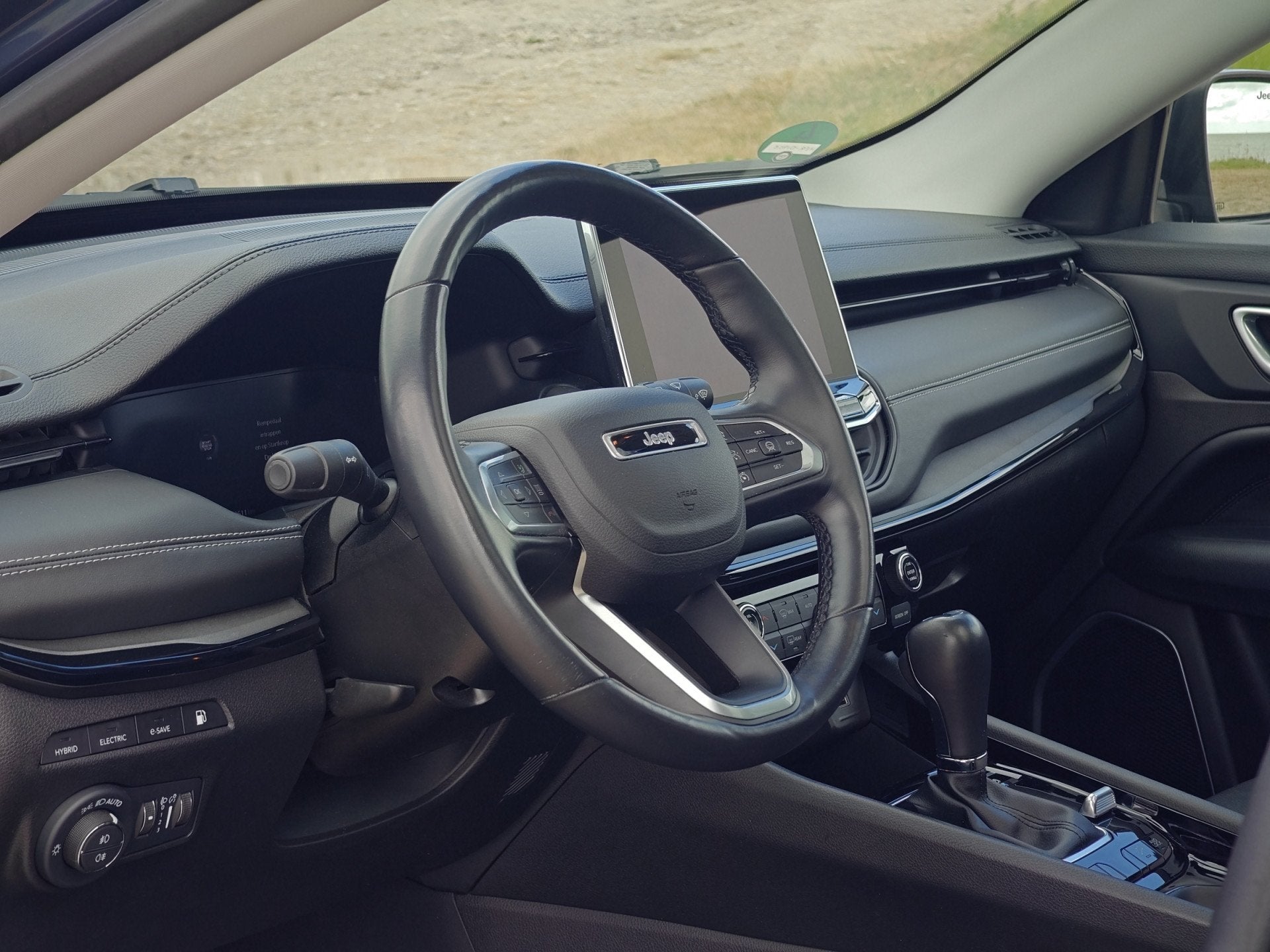 Jeep Compass 4xe 240PK S | Panoramadak | Bomvol opties | Gar, Automaat, Gebruikt, Zwart, 4 cilinders