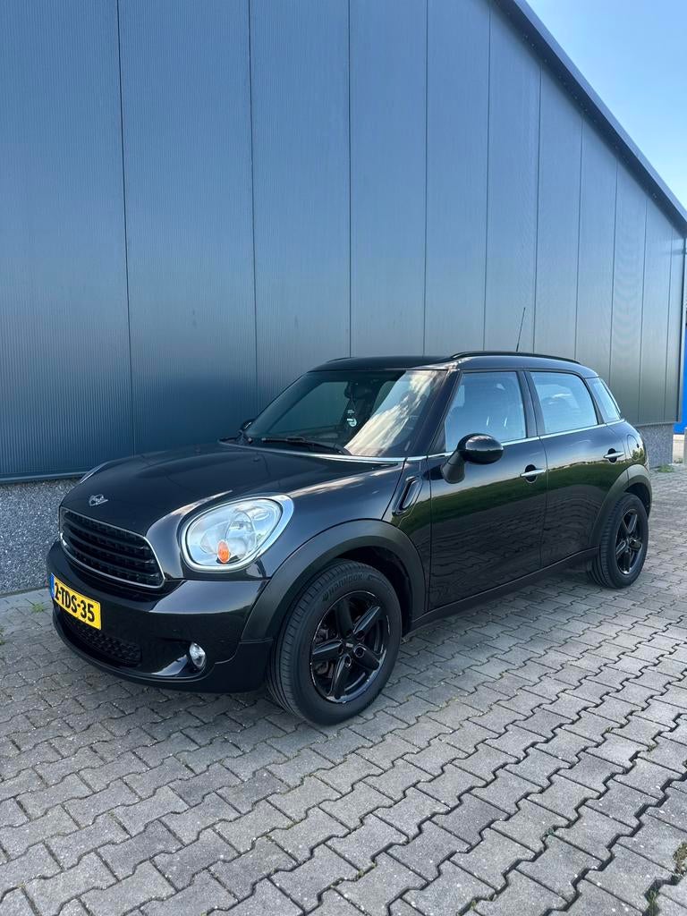 MINI Countryman 1.6 Cooper AUT 2014 Zwart, Zwart, Zwart, 75 €/maand, Particulier