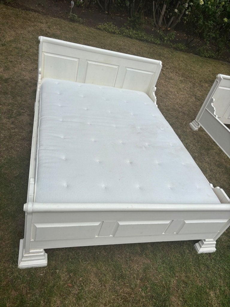 Houten bed 140x200 inclusief matras, Ophalen, Gebruikt, Wit, Tweepersoons
