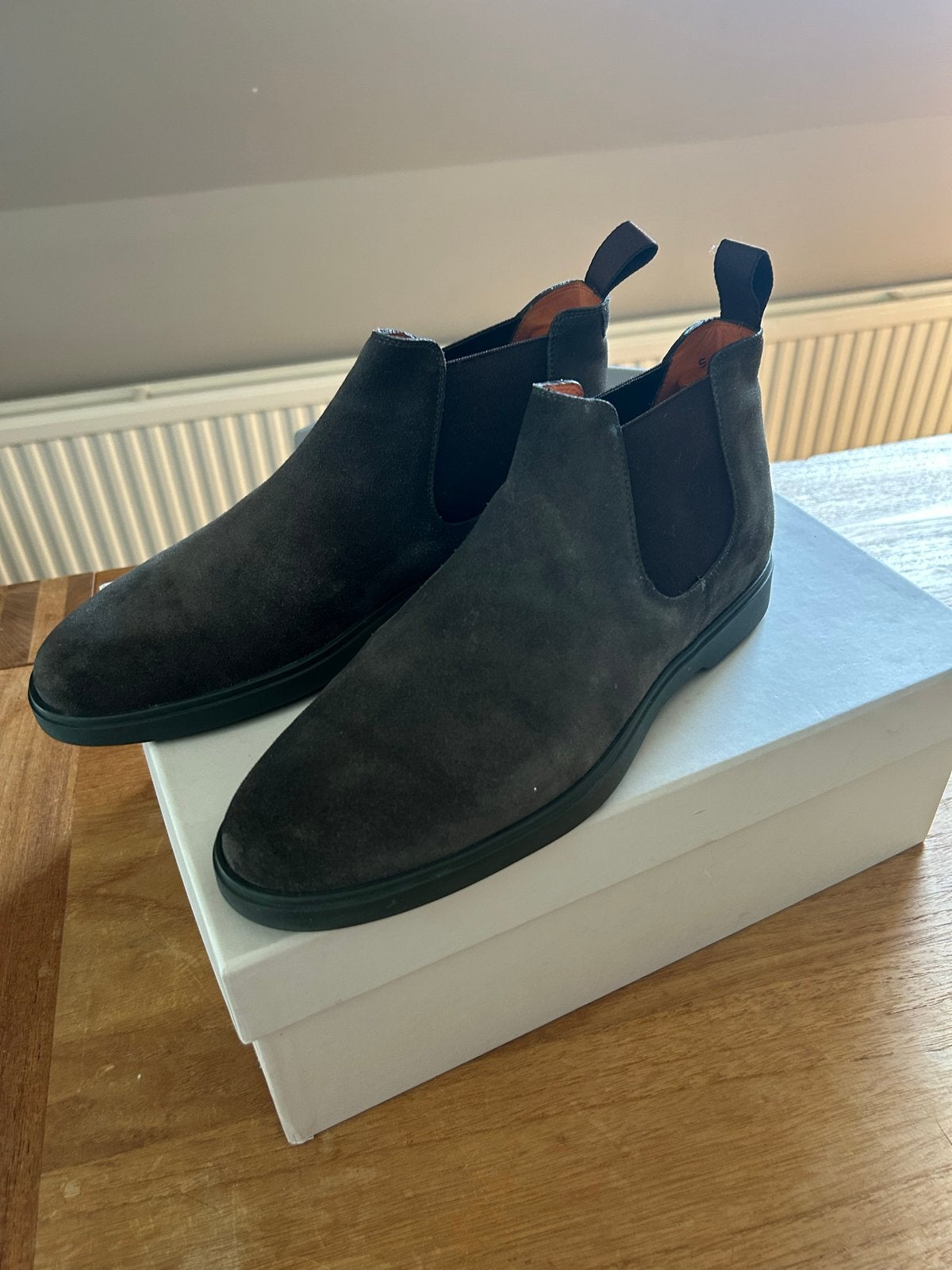 Santoni suède Chelsea boots maat UK6, Overige kleuren, Boots, Ophalen of Verzenden, Zo goed als nieuw
