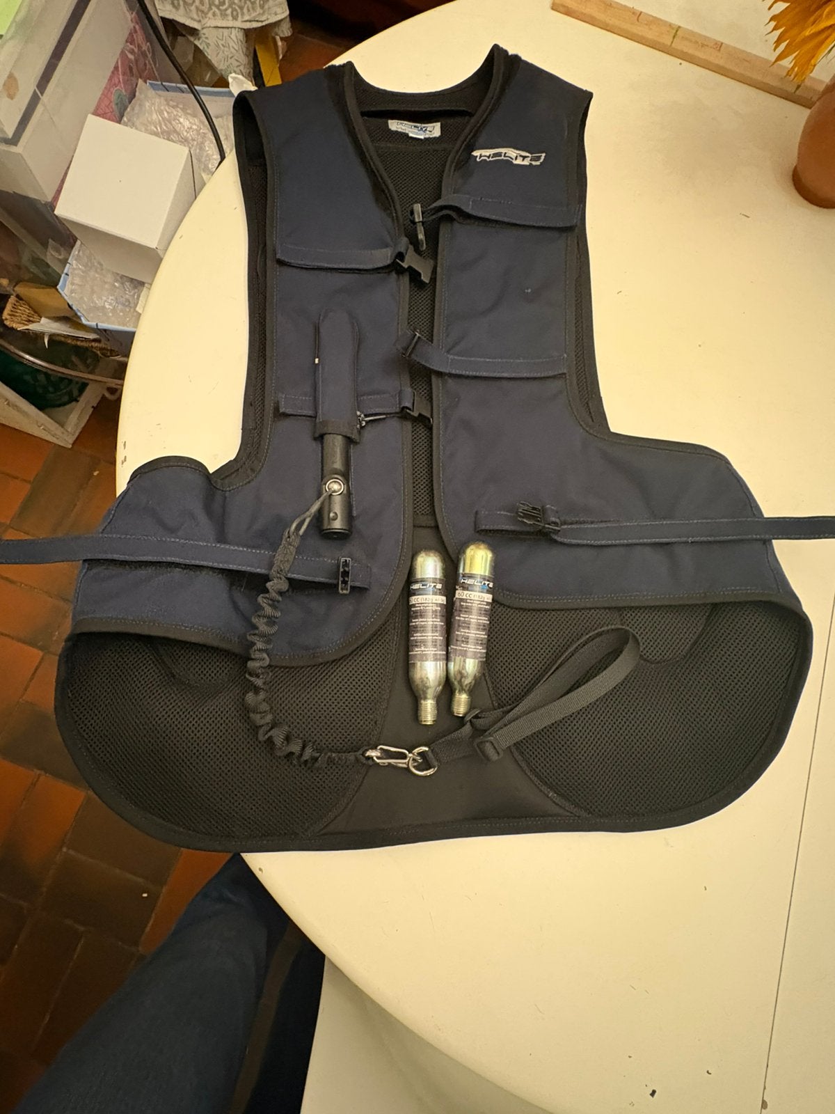 Blauw Helite Airvest, Bodyprotector maat L, Ophalen of Verzenden, Zo goed als nieuw