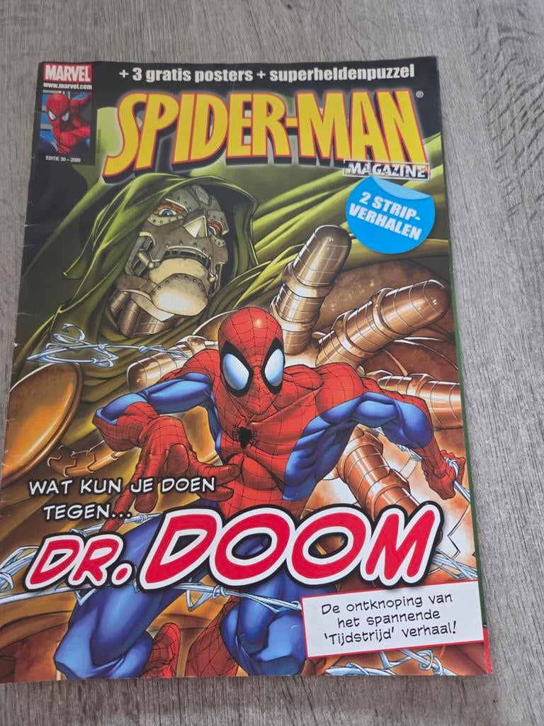 Spider-Man Magazine met Dr. Doom verhaal en posters, Eén comic, Ophalen of Verzenden, Gelezen, Amerika
