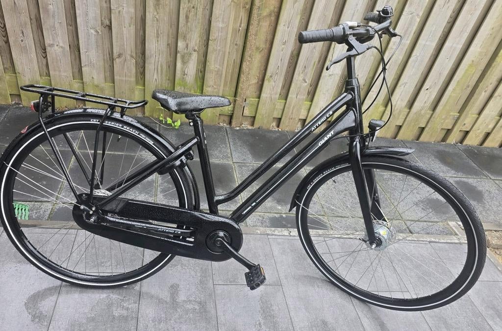 Giant attend cs 28 inch, Ophalen, Versnellingen, Giant, Zo goed als nieuw