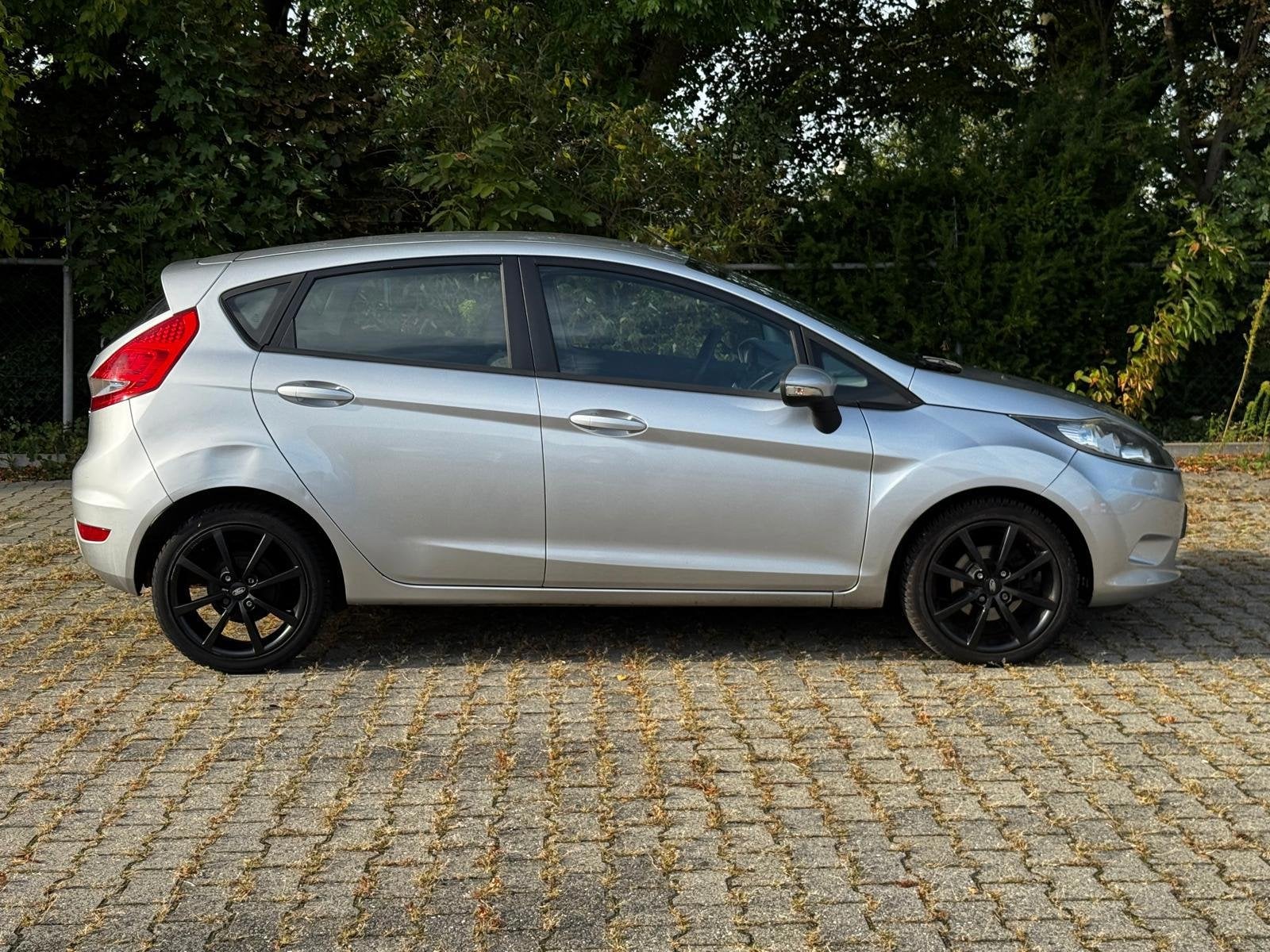 Foto 6 van Ford Fiesta 1.25 Trend 5-deurs - CarPlay/Airco