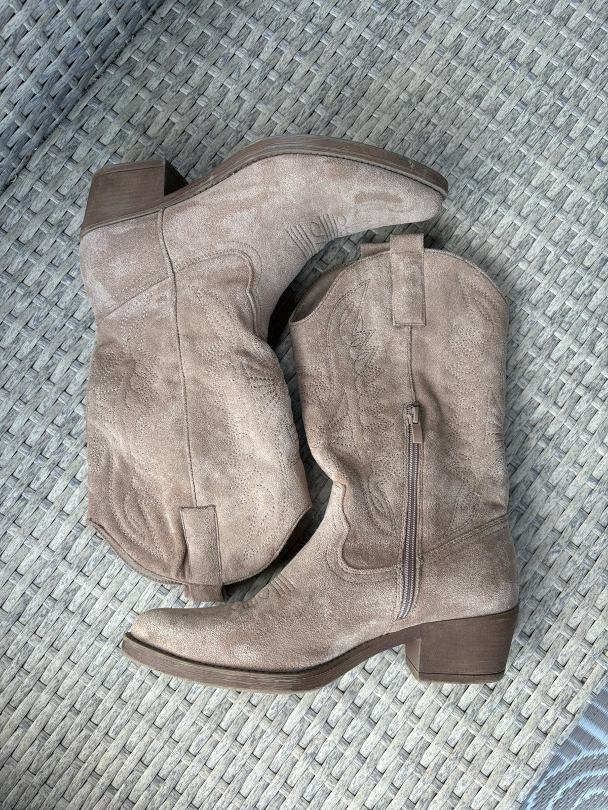 Cowboy laarzen, Kleding | Dames, Schoenen, Ophalen of Verzenden, Zo goed als nieuw, Beige, Hoge laarzen
