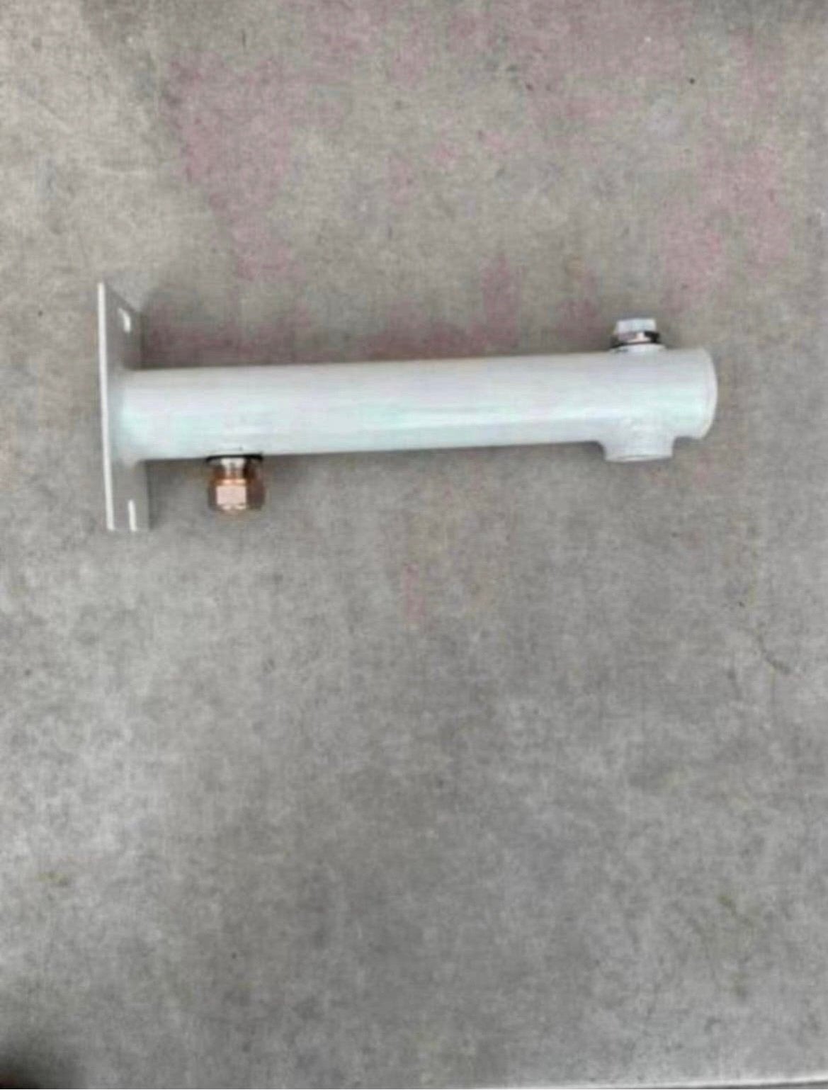 Nieuwe expansievat beugel wit en rood, Ophalen of Verzenden, Zo goed als nieuw
