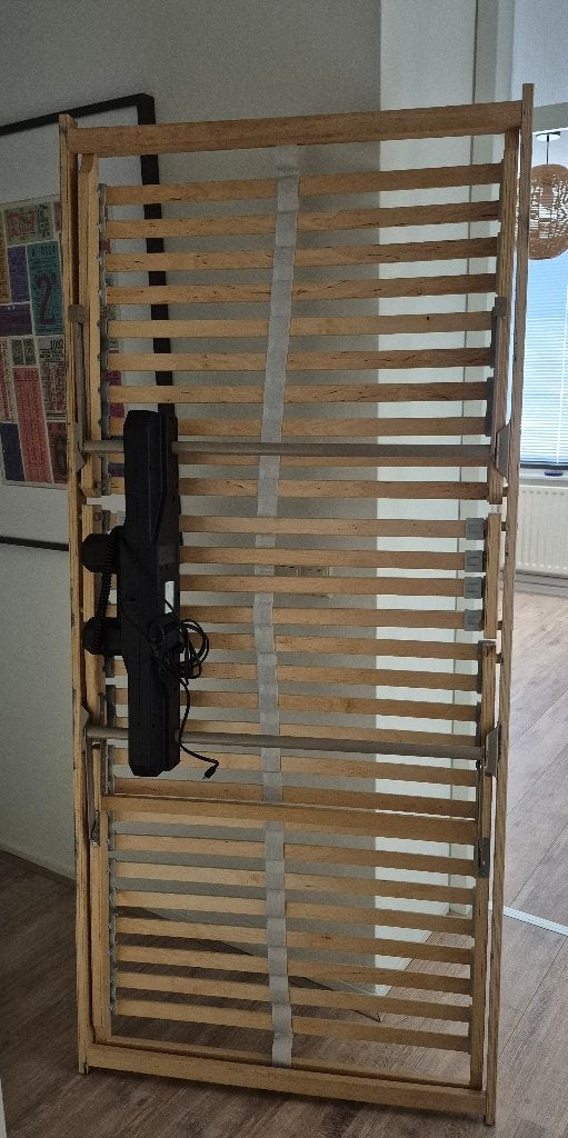 Lattenbodem (elektrisch), Huis en Inrichting, Slaapkamer | Matrassen en Bedbodems, Ophalen, Gebruikt, 90 cm, Eenpersoons