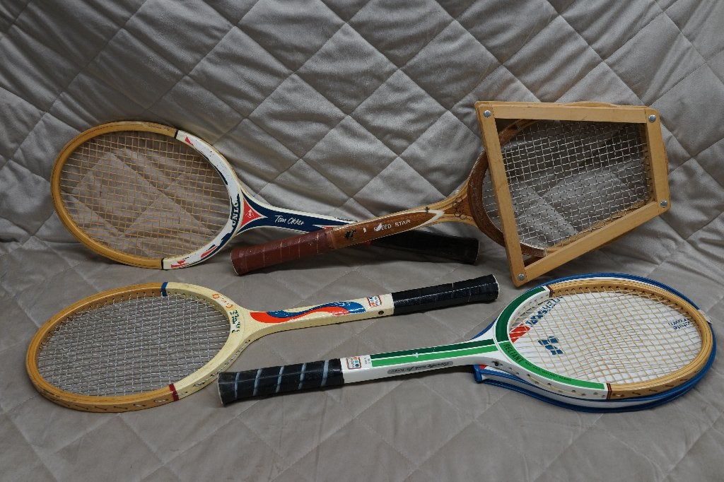 Vintage pareltjes 4 Houten Tennisrackets Dunlop Yamashiro, Overige merken, Gebruikt, L4, Ophalen of Verzenden