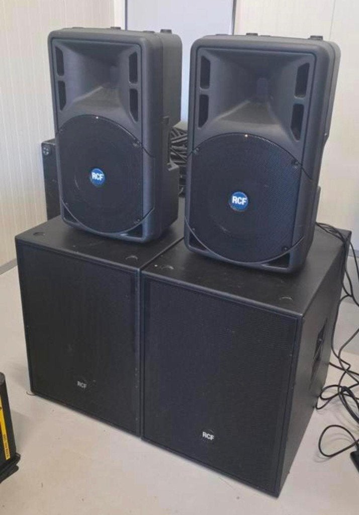 4 x RCF 8003, Subwoofer, Zo goed als nieuw, 120 watt of meer, Ophalen