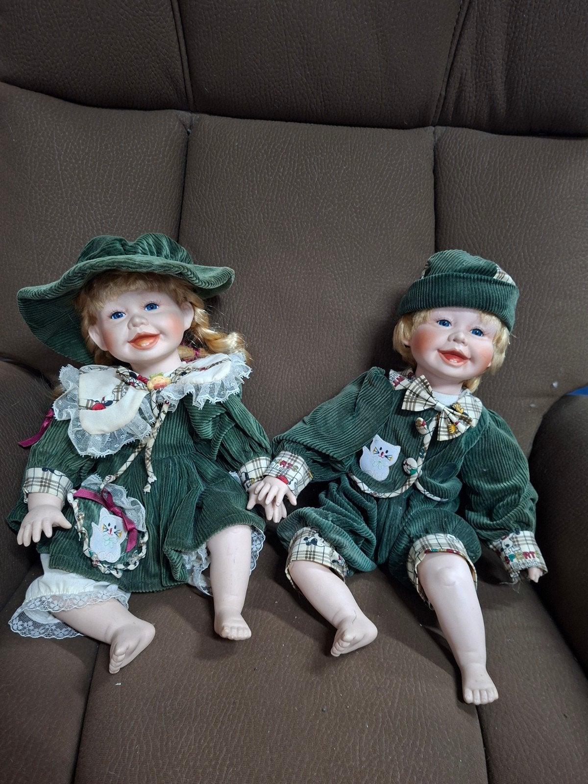 Set van 3 porseleinen poppen met kinderwagen, Verzamelen, Poppen, Ophalen of Verzenden, Gebruikt, Pop