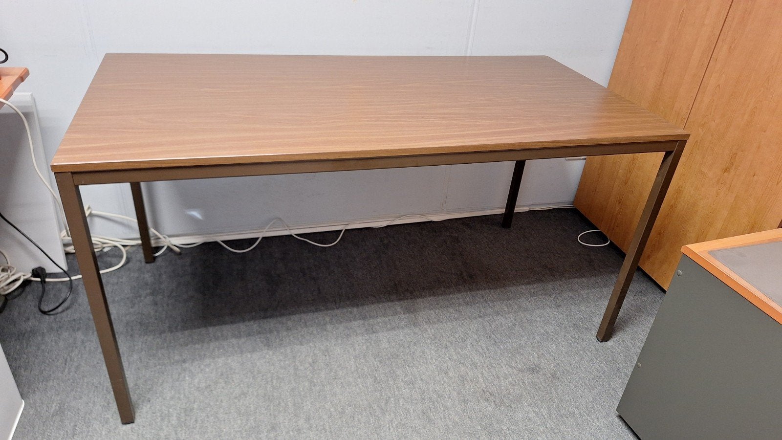 Ruime tafel/bureau 150x75x76cm - Houtlook, Gebruikt, 50 tot 100 cm, 150 tot 200 cm, Modern