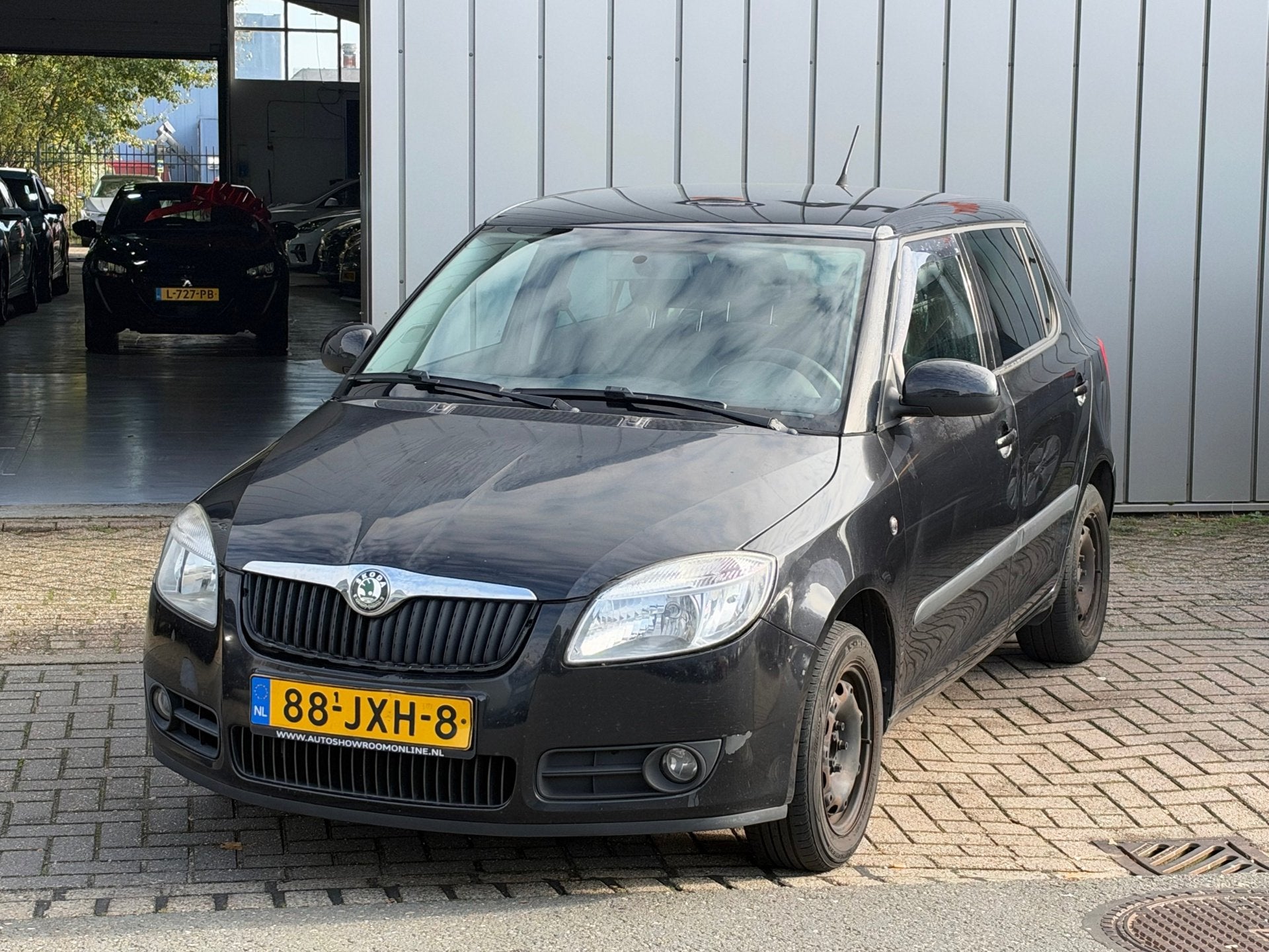 Skoda Fabia 1.2-12V Tour nieuw apk, Auto's, Voorwielaandrijving, 1198 cc, Zwart, Bedrijf