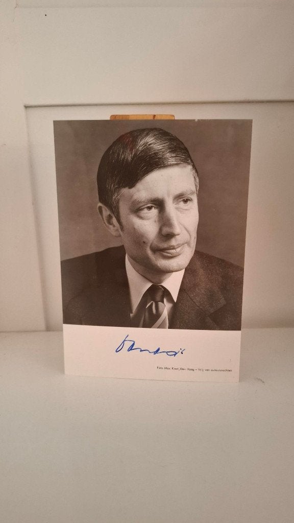 Dries van Agt gesigneerde foto, 1960 tot 1980, Foto, Ophalen of Verzenden, Zo goed als nieuw