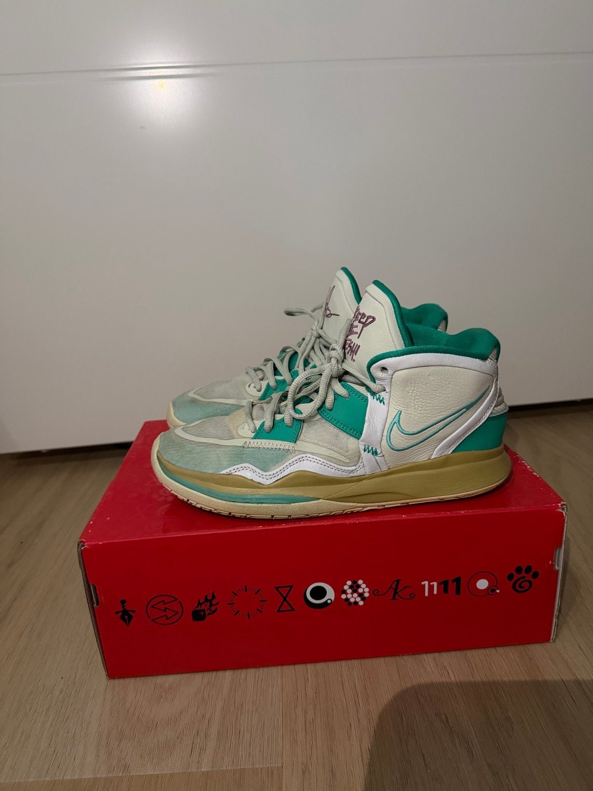 Nike Kyrie Infinity "Keep Sue Fresh" - EU 44 met doos, Ophalen of Verzenden, Gebruikt