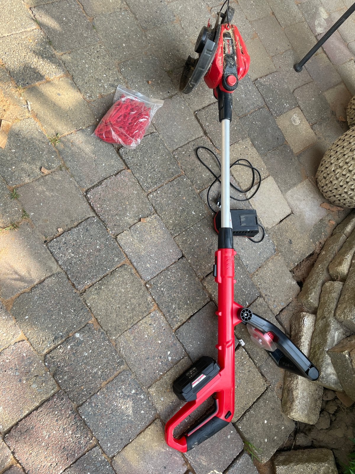 Grastrimmer compleet, Tuin en Terras, Ophalen, Gebruikt, 10 tot 30 cm, Accu