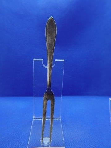 Sola vleesvorkje Model punt filet, Antiek en Kunst, Verzenden