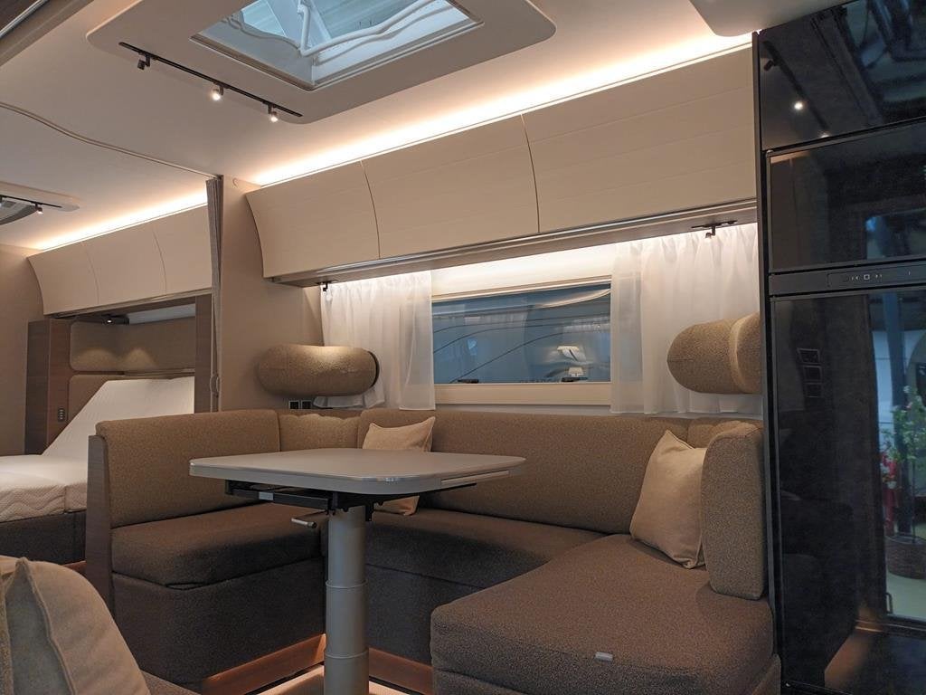 Adria Alpina 663 HT, Caravans en Kamperen, Rondzit, Bedrijf, Adria, Overige typen