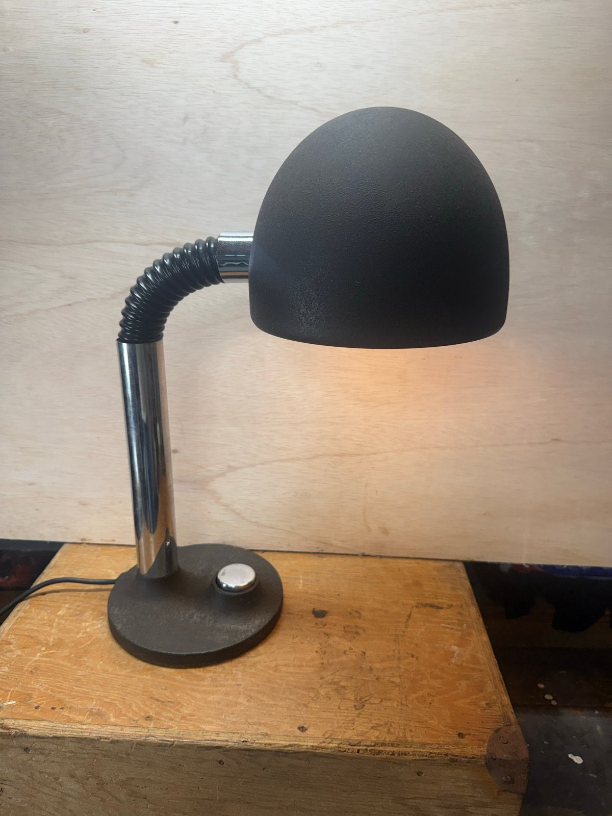 Vintage bureaulamp met Flexibele Arm - Hillebrand, Gebruikt, Vintage, Zwart, Metaal