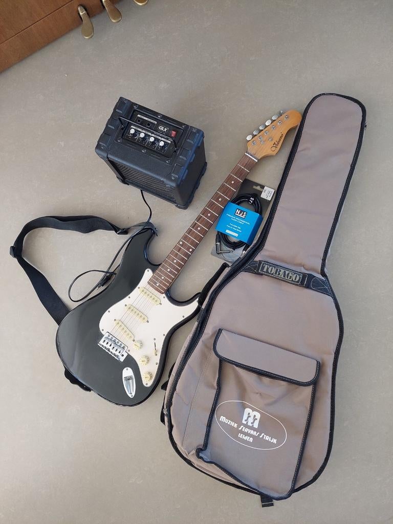 Elektrische gitaar set: gitaar, versterker en tas, Ophalen