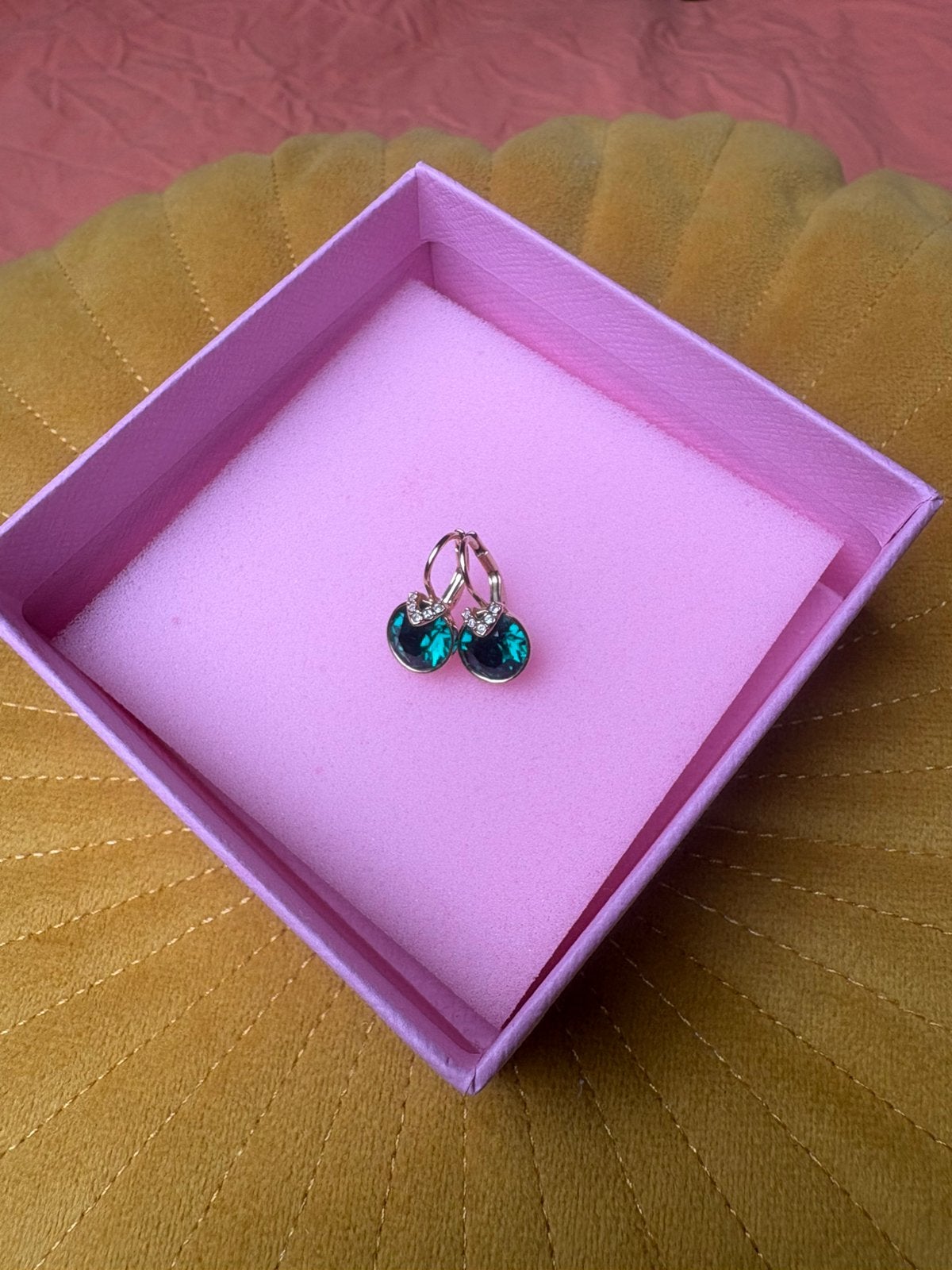 Swarovski Chroma Drop Earrings Pear Cut, Green, Gold plated, Ophalen of Verzenden, Zo goed als nieuw, Overige merken