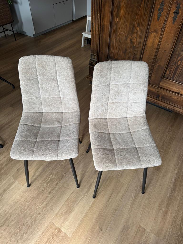 4 Eettafel stoelen beige zwarte poten velours, Ophalen, Gebruikt, Twee, Overige kleuren