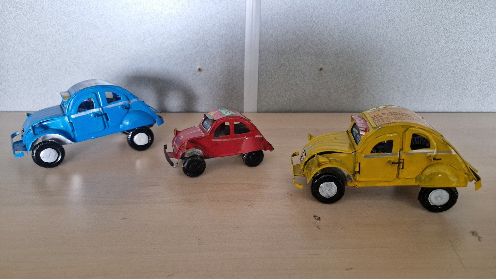Set van 3 decoratieve metalen auto's (Citroën 2CV), Ophalen of Verzenden, Gebruikt, Auto's