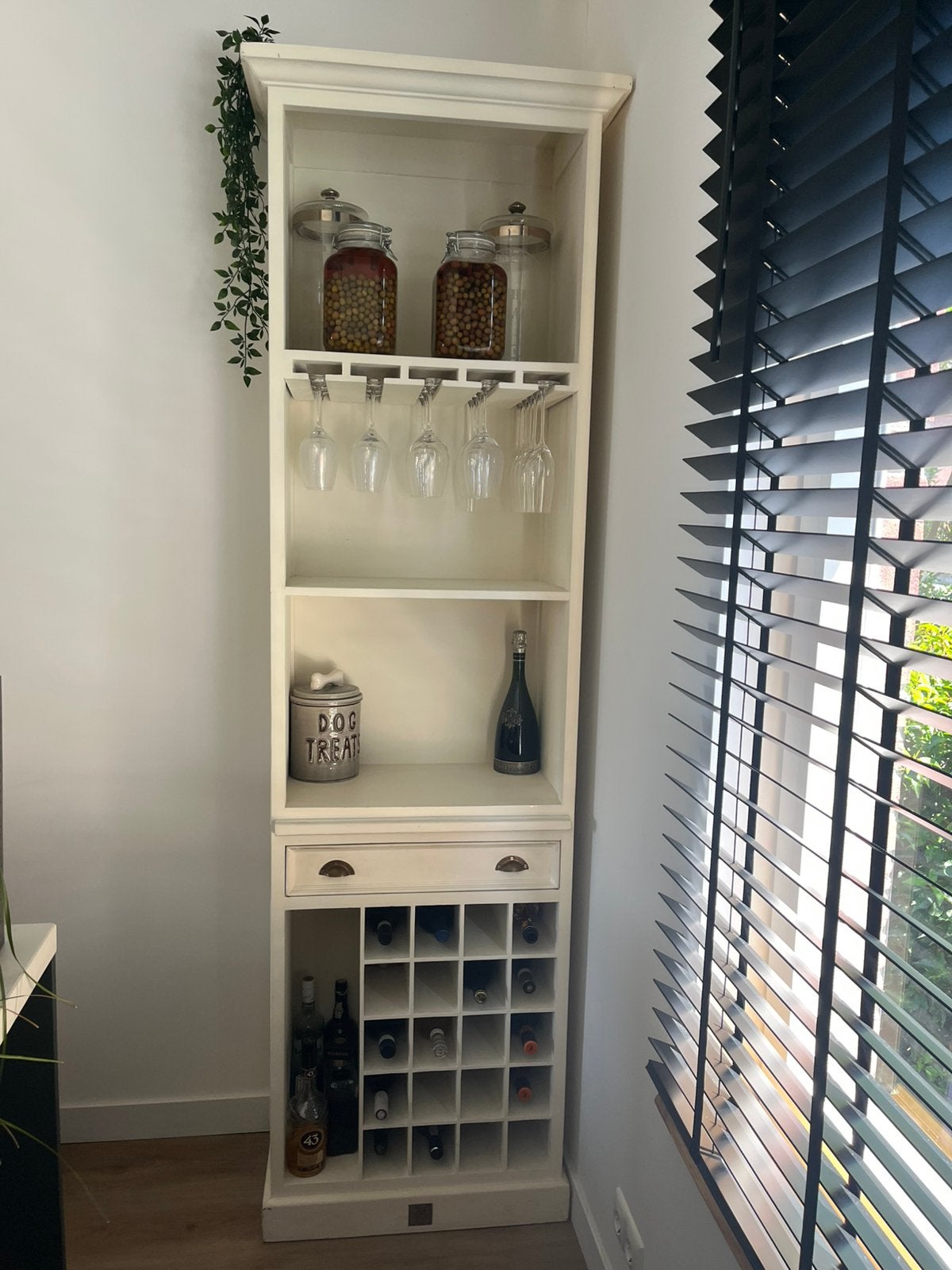 Riviera Maison wijnkast, Met plank(en), 200 cm of meer, Zo goed als nieuw, Riviera Maison