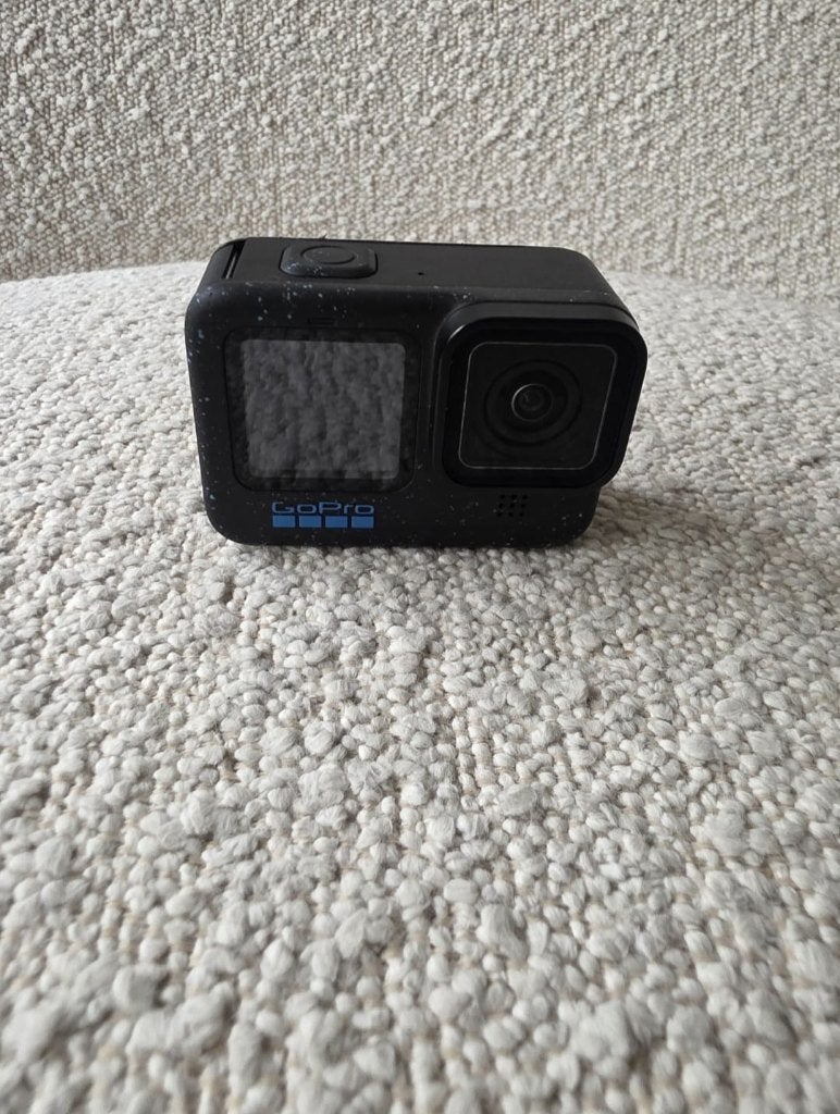 Foto 6 van GoPro Hero 12 Black + 4 accu´s en nekmount