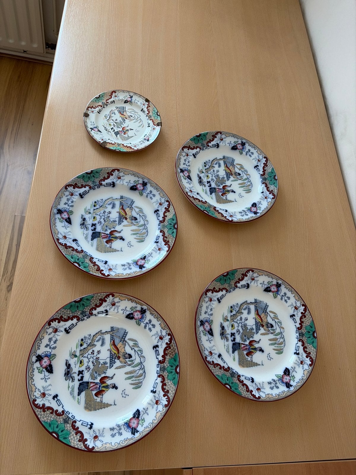 Vintage Petrus Regout & Co Maastricht Timor Borden, Ophalen