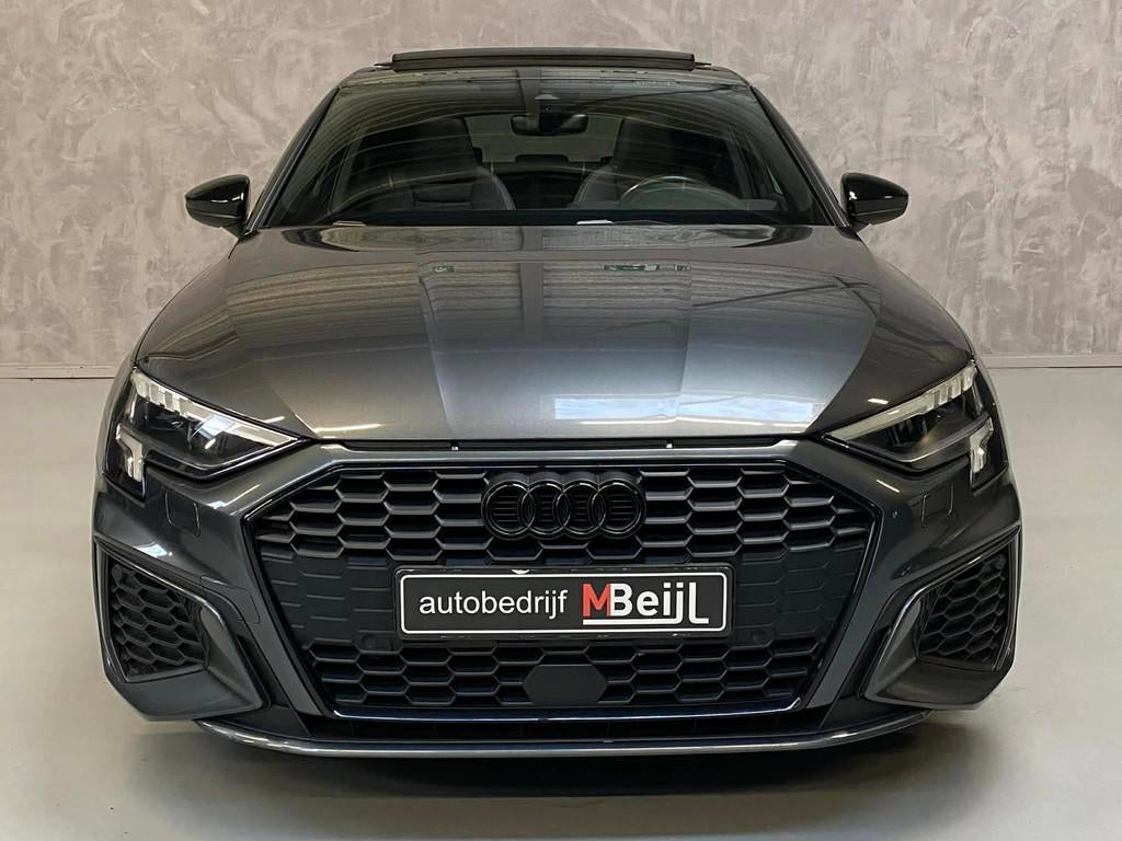Audi A3 Sportback 35 TFSI Pro Line /3 X S-Line /Pano /Matrix, 4 cilinders, 150 pk, Bedrijf, 690 kg