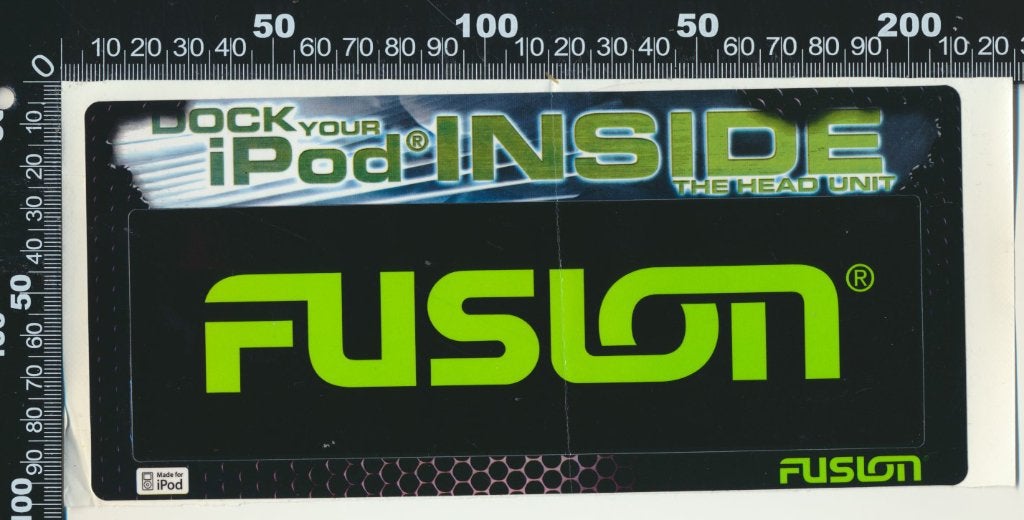 Sticker: Fusion - Dock your iPod inside the head unit, Ophalen of Verzenden, Zo goed als nieuw, Bedrijf of Vereniging