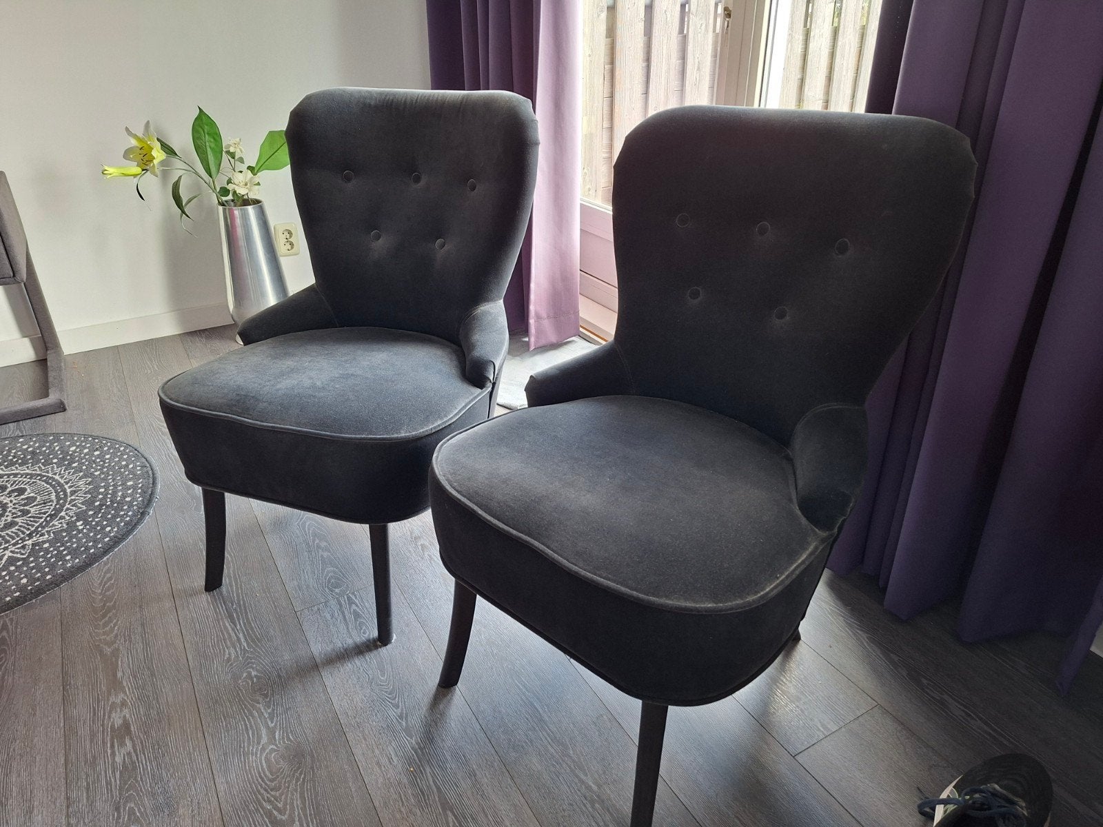 Twee zwarte velours fauteuils van Ikea (7 jaar oud), Ophalen, Minder dan 75 cm, Zo goed als nieuw, Stof
