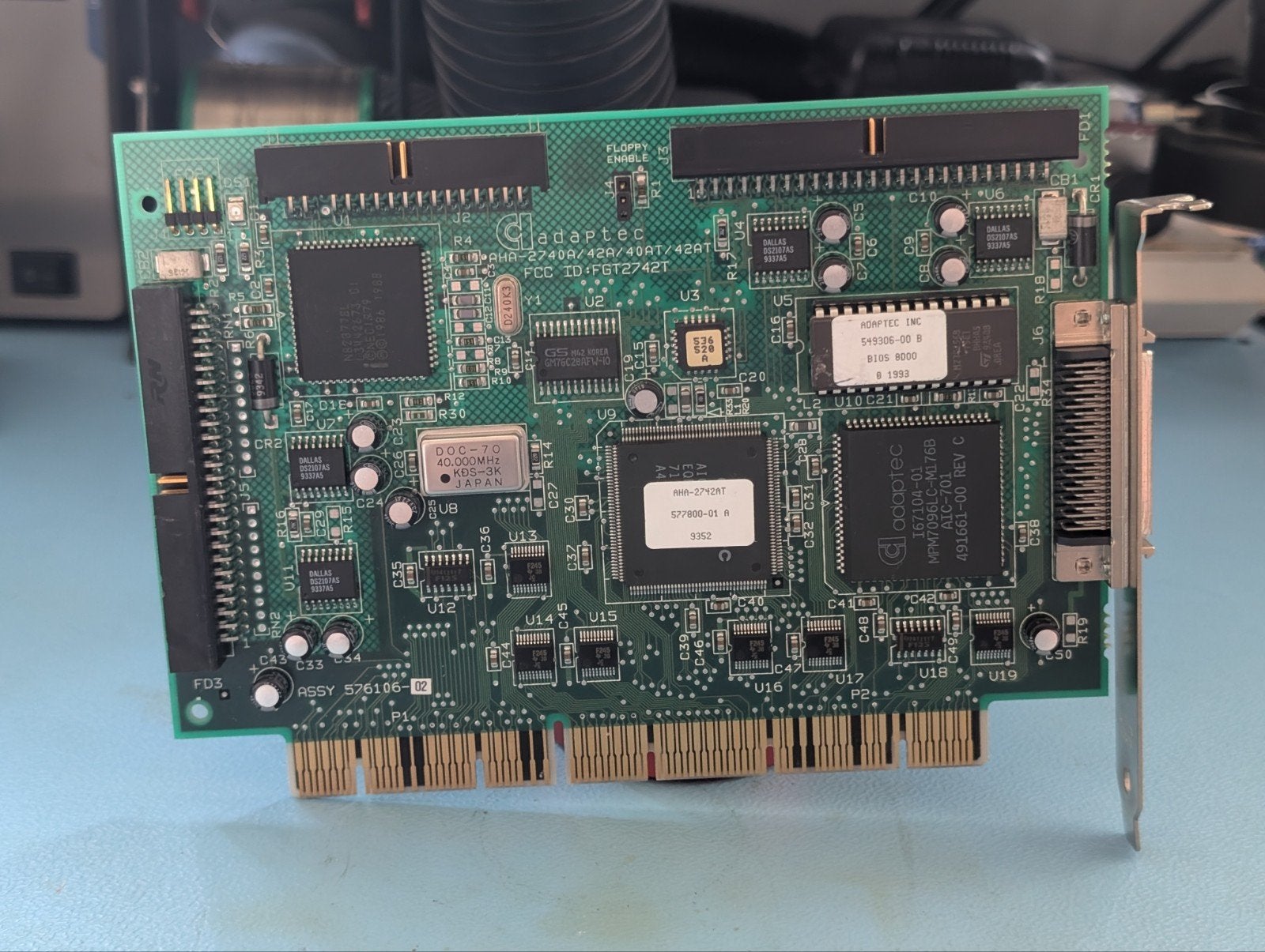 Eisa Adaptec AHA-2742AT SCSI/Floppy Controller Kaart, Ophalen