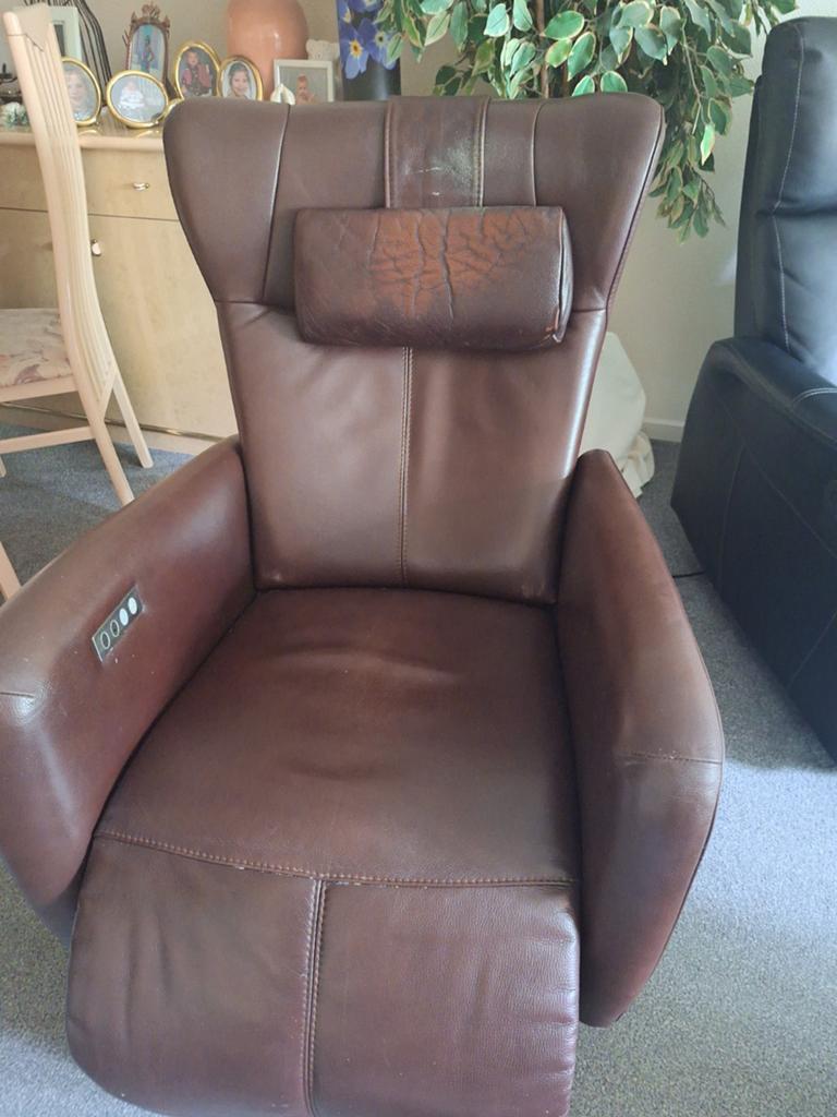 Prominent sta op stoel., Huis en Inrichting, Fauteuils, Ophalen, Gebruikt, 75 tot 100 cm, 50 tot 75 cm
