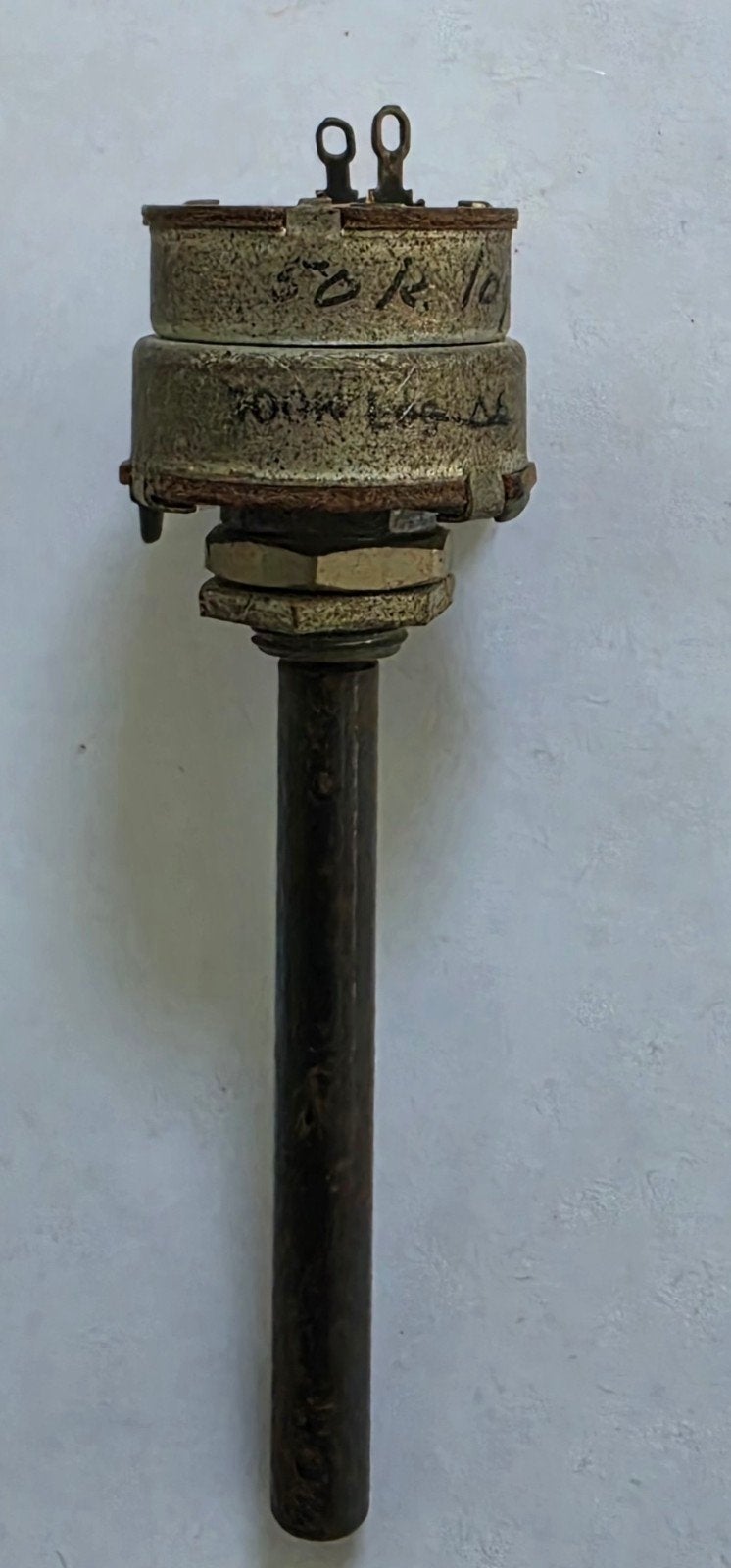 2 vintage Potentiometers–Voor radio/buizenver, Ophalen of Verzenden, Gebruikt, Overige onderwerpen