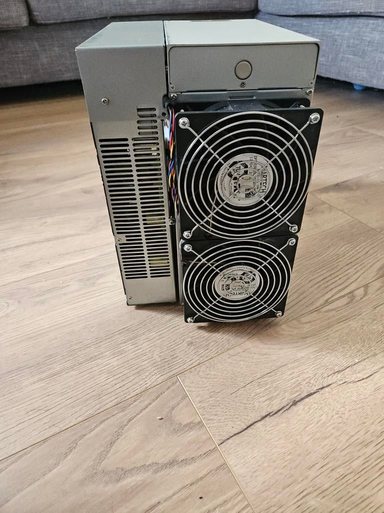 Bitmain Antminer S19  - Bitcoin Miner, Computers en Software, Overige Computers en Software, Gebruikt, Ophalen