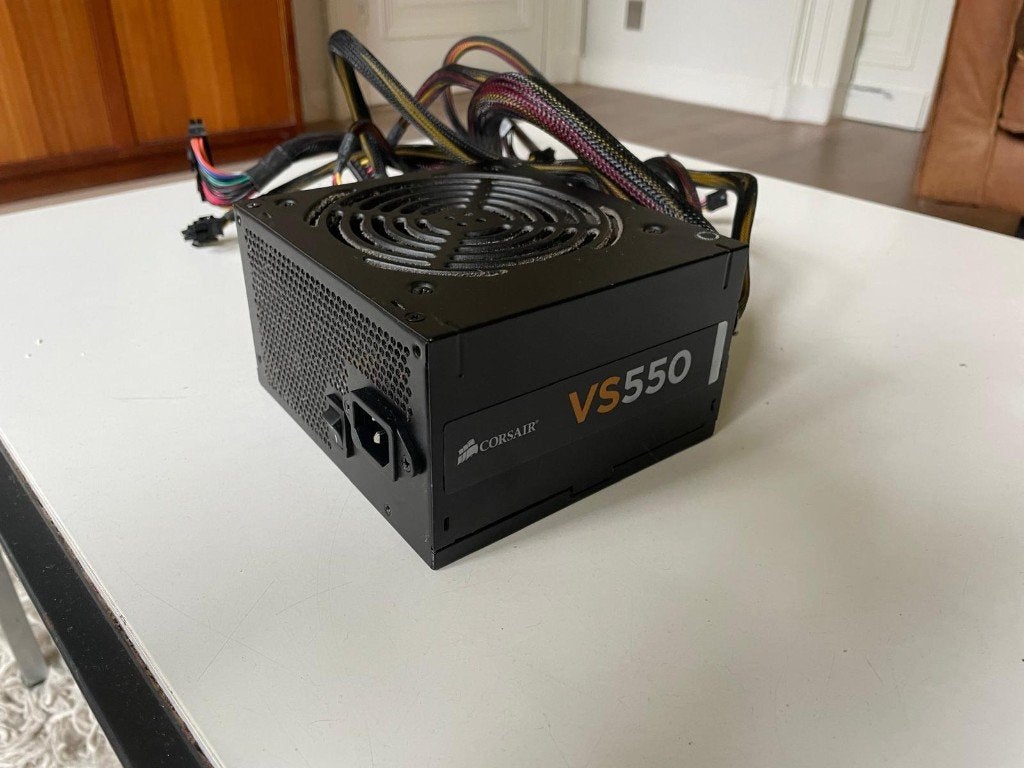 Corsair VS550 Voeding - Betrouwbaar en Efficiënt, Computers en Software, Ophalen, Gebruikt