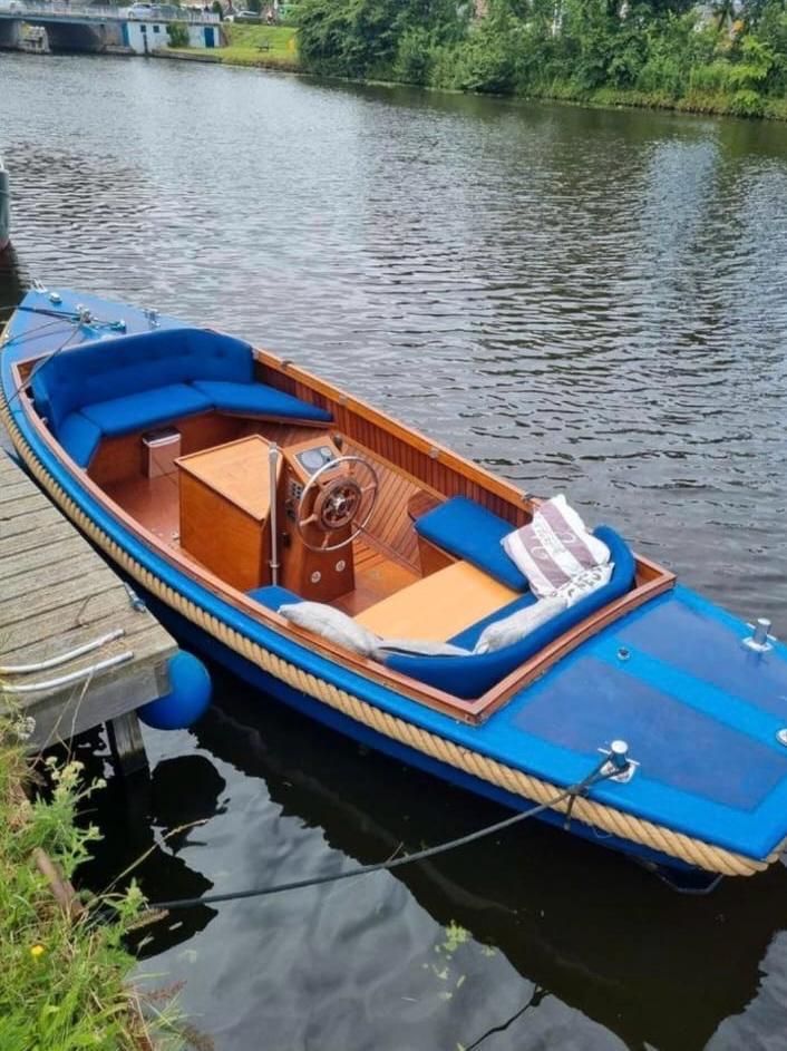 Nette en robuuste stalen vlet met Vetus diesel, Watersport en Boten, Ophalen, 10 tot 30 pk, Staal, Binnenboordmotor
