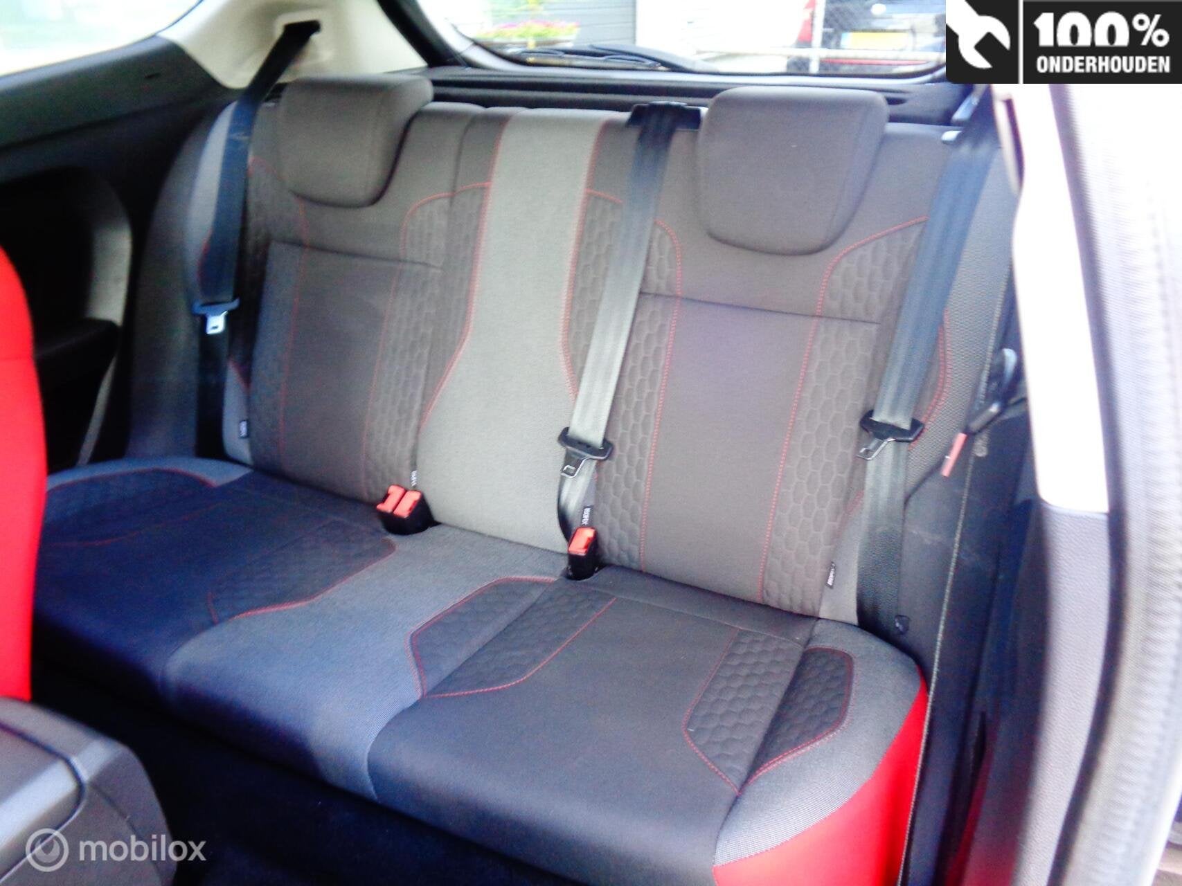Foto 9 van Ford Fiesta 1.0 EcoBoost Black Edition